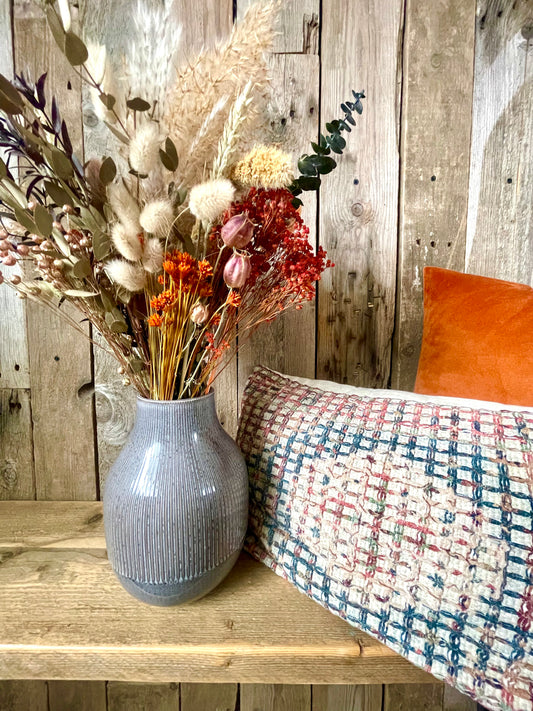 Autumnal dried flowers 