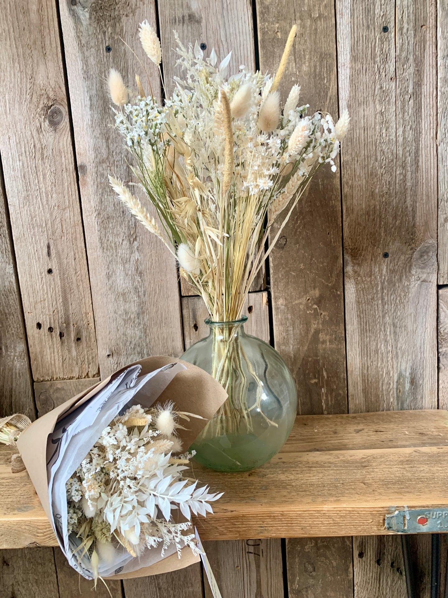 Porthminster Shoreline Large Dried Flower Bouquet Whites