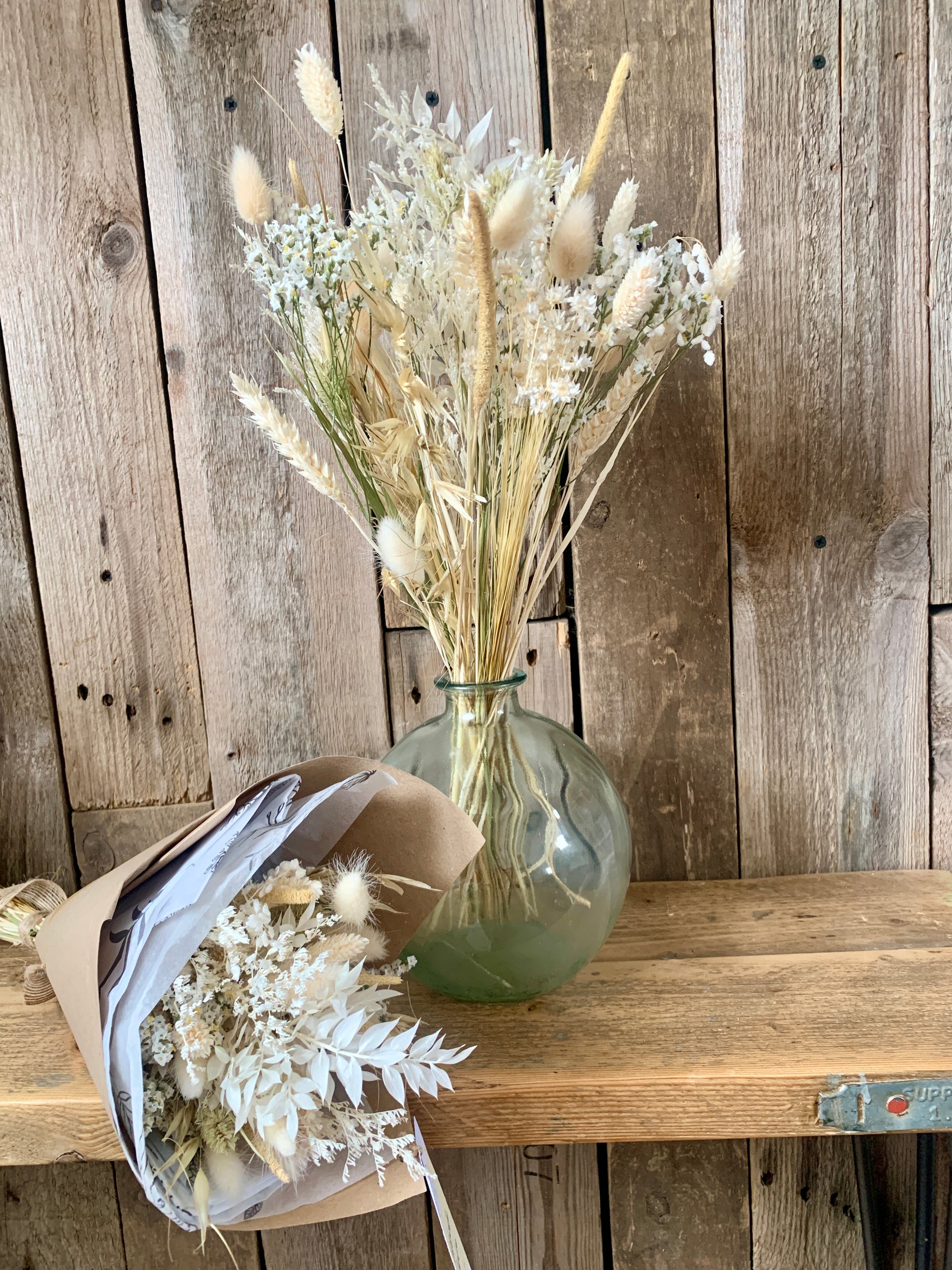 Porthminster Shoreline Large Dried Flower Bouquet Whites